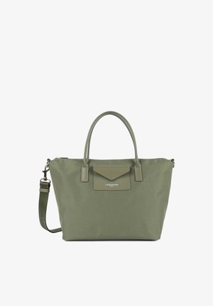 Sac fourre-tout vert olive avec double poignées, bandoulière amovible et poche avant à rabat embossée du logo "Lancaster Paris".