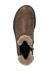 Brązowy skórzany botek za kostkę z miękkim futrzanym wnętrzem, zamkiem błyskawicznym z boku i teksturowaną gumową podeszwą. Charakteryzuje się gładkim wykończeniem i starannym przeszyciem.