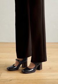 Klassiske pumps - black