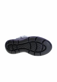 Suola di scarpa in gomma nera con modelli di grip testurizzati e aree rialzate, caratterizzata da una forma arrotondata e un design flessibile per comfort.