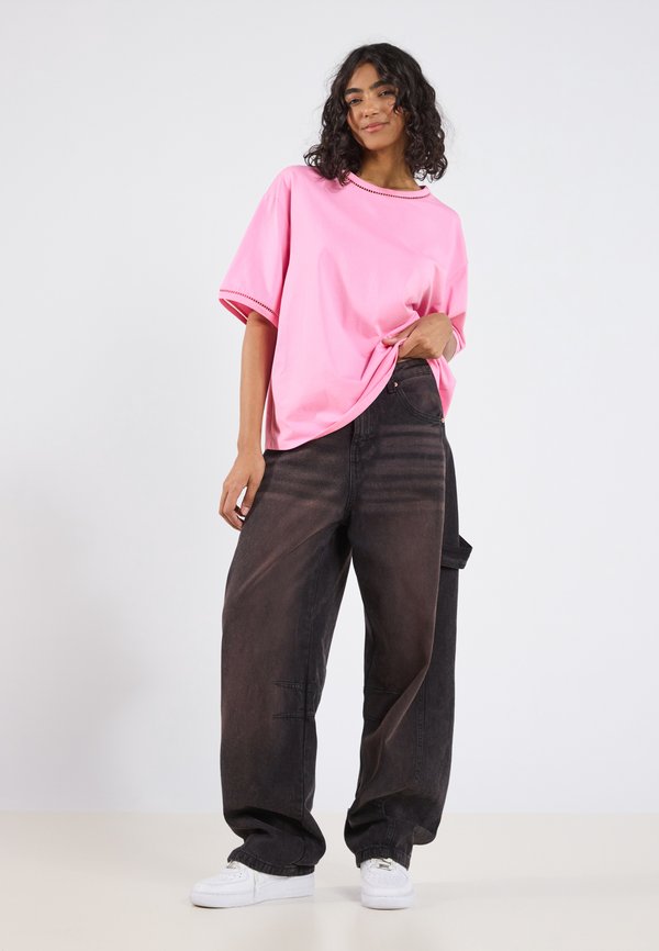 Basic T-shirt - rosebloom2