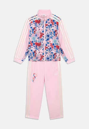 adidas Originals LIBERTY LONDON WOVEN SET - Melegítő - clear pink