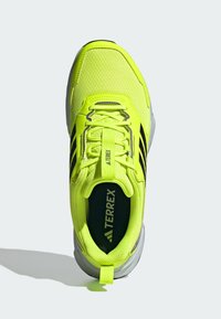 Adidas Terrex TRACEFINDER - Trail hardloopschoenen - lucid lemon   core black   charcoal solid grey