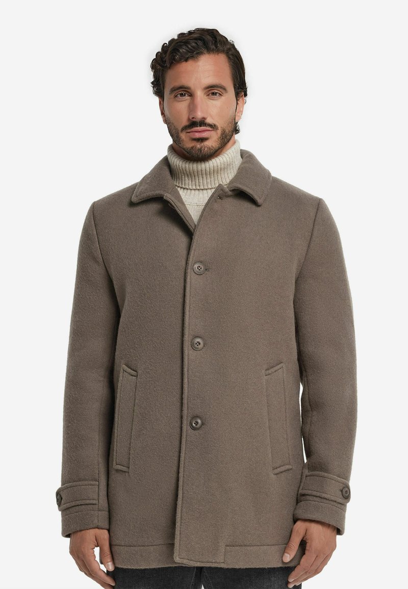 Brun ullblandning jacka med krage, framknappar, två sidofickor och knäppta manschetter. Strukturerat utförande med en klassisk design.