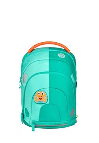 Zaino per bambini turchese con manico arancione, molteplici scomparti, toppe riflettenti e una toppa a forma di granchio sorriso sulla tasca anteriore.
