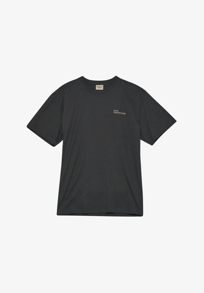 Czarny t-shirt w kolorze ciemnoszarym, wykonany z miękkiego materiału, z okrągłym dekoltem, krótkimi rękawami i małym nadrukowanym logo z przodu.