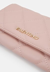 Valentino Bags OCARINA - Lommebok - cipria