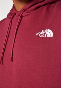 The North Face M SIMPLE DOME REGULAR HOODIE - Hoodie - beetroot
