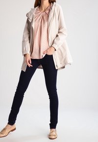 OPUS Pitkä takki - beige