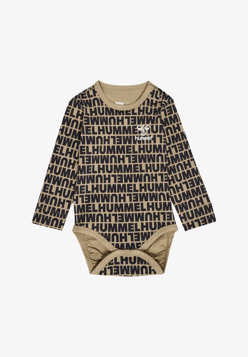 Body à manches longues beige avec un motif répété de logo "Hummel" bleu foncé et un petit logo blanc sur la poitrine, équipé de fermetures à pression en bas.