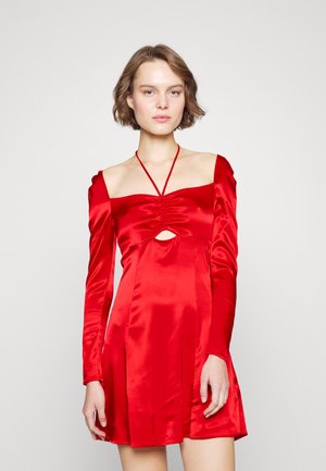 Calvin Klein Jeans CUT OUT RUCHED DETAILING DRESS - Kjole - candy