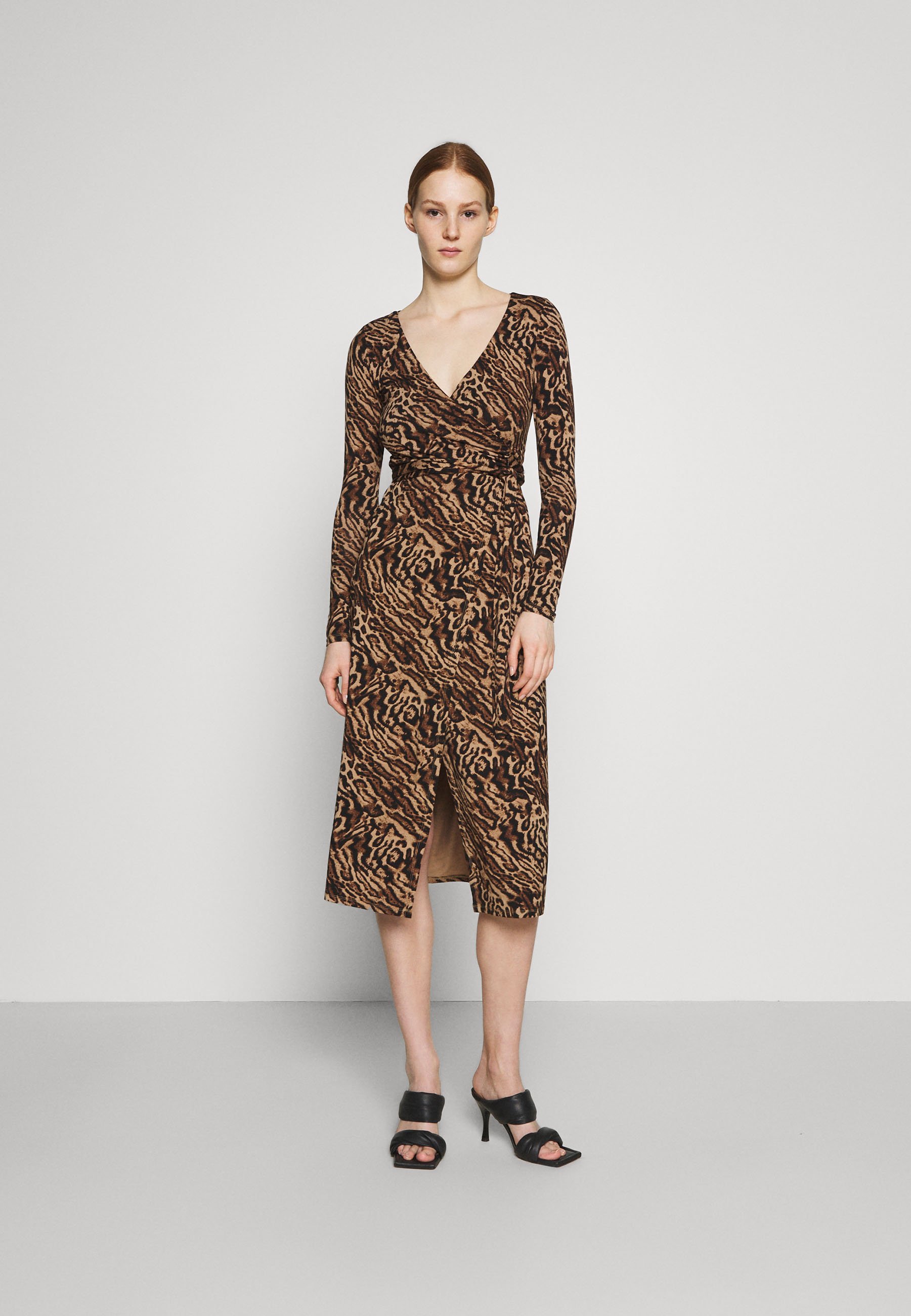 Good American HOLIDAY WRAP DRESS 