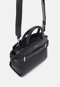 Calvin Klein CODE TOTE - Handtasche - black