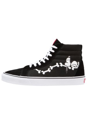 Czarny tenisówka za kostkę z białymi sznurowadłami, białą podeszwą oraz grafiką Snoopiego z kośćmi po boku.