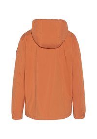 Oranje waterdichte jas met een capuchon, gladde textuur en een relaxte pasvorm. Kenmerkt zich door subtiele stiksels en geen zichtbare sluitingen op de achterkant.