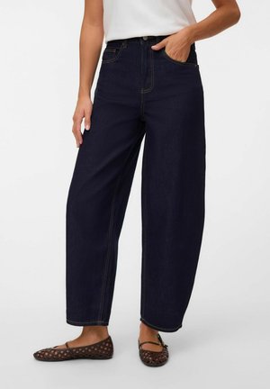 Vero Moda, JEANS VMBILLIE HIGH RISE BARREL FIT JEANS - Wide Leg - dark blue denim