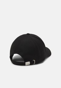 EA7 Emporio Armani TRAIN CORE ID LOGO UNISEX - Cap - black/hollyhock