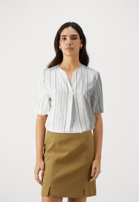 Tommy Hilfiger V NECK - Blúzka - white