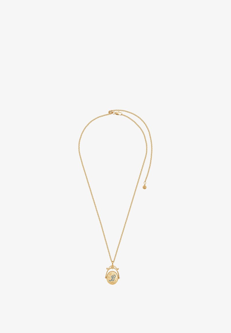 Zlatý náhrdelník s jemným reťazcom a príveskom navrhnutým ako medailón so modrým písmenom "B" a dekoratívnymi detailmi.