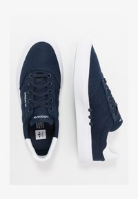 Nem kiválasztott, conavy/conavy/ftwwht