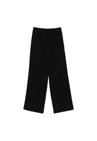 Zwarte wijde broek gemaakt van een zachte, lichte stof. Voorzien van een elastische tailleband met een trekkoord voor een verstelbare pasvorm.
