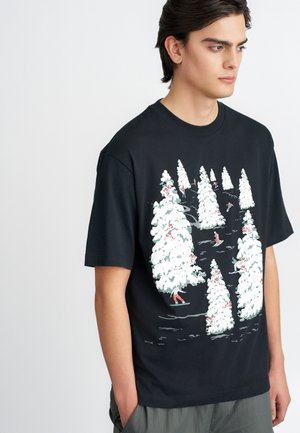 HOLIDAY CREW - Tričko s potlačou - black/redstone