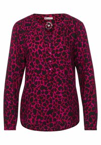 Blusa a maniche lunghe nera con stampa leopardata rosa brillante, con una patta di bottoni e maniche arricciate per un look textured.