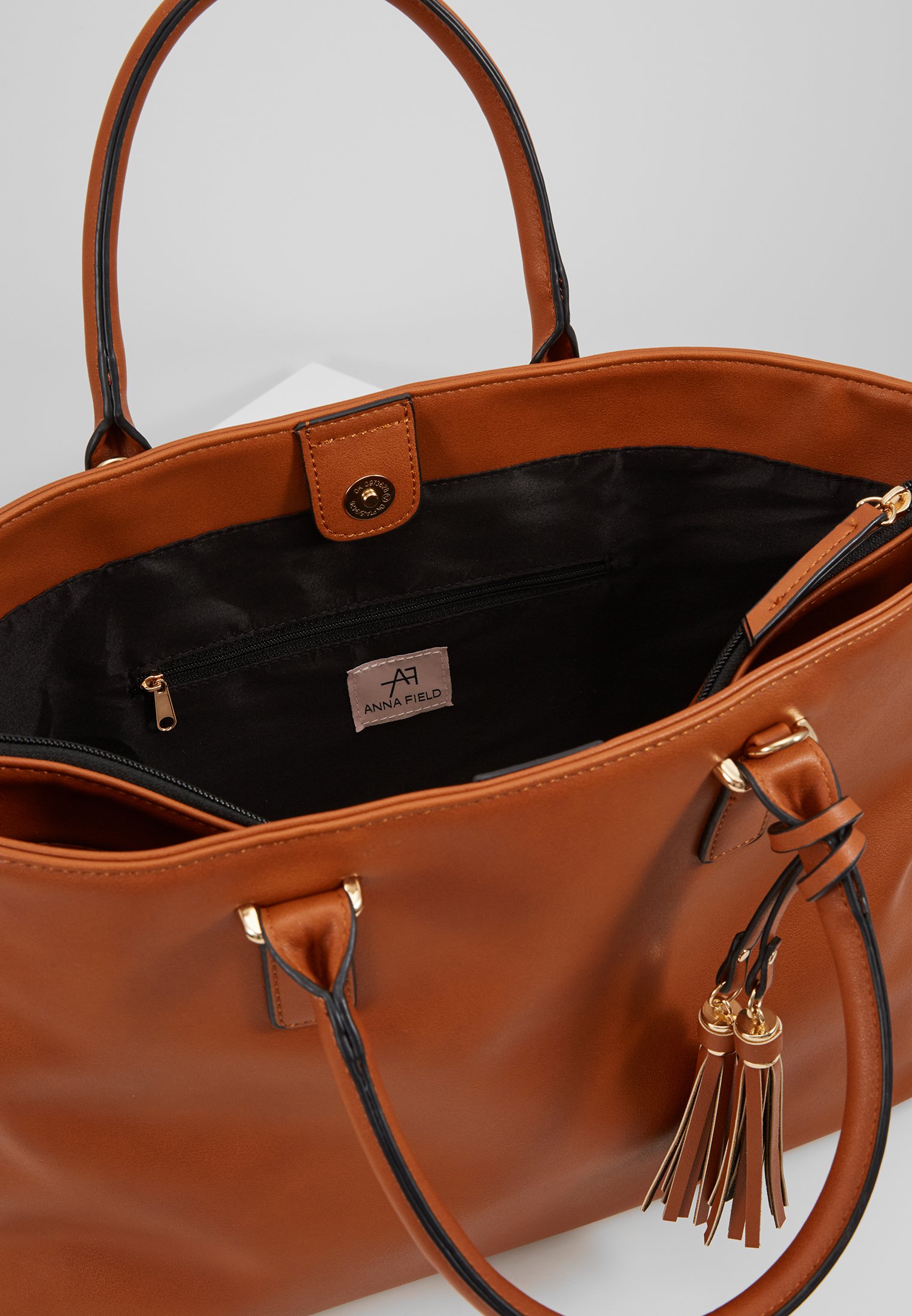 Anna Field Håndveske cognackonjakk Zalando.no Anna Field LEATHER Dataveske cognackonjakk Zalando.no