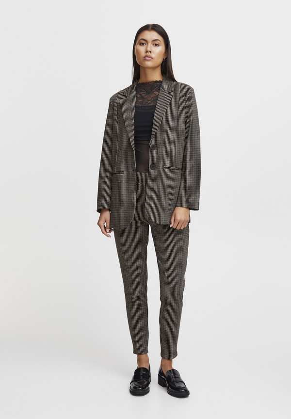 IHKATE - Short coat - port royale2