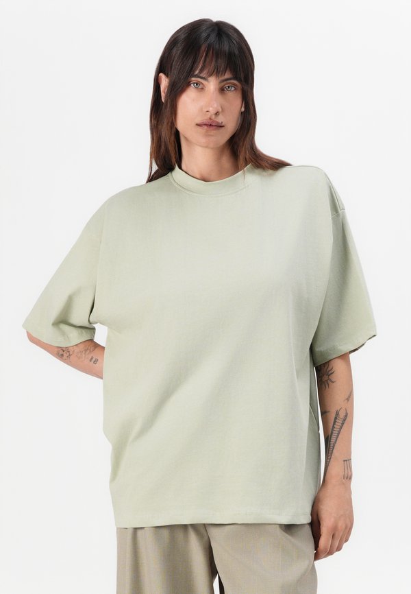 ARALE LIGHTWEIGHT  - Print T-shirt - desert sage2