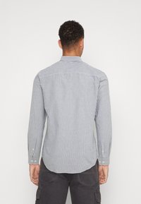 Only & Sons ONSALVARO STRIPE - Košeľa - dark navy