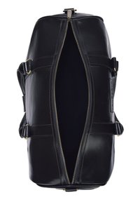 Czarna skórzana torba podróżna z złotym zamkiem błyskawicznym, otwierana od góry, z regulowanymi paskami. Wnętrze bez podszycia, bez widocznych kieszeni lub wzorów.