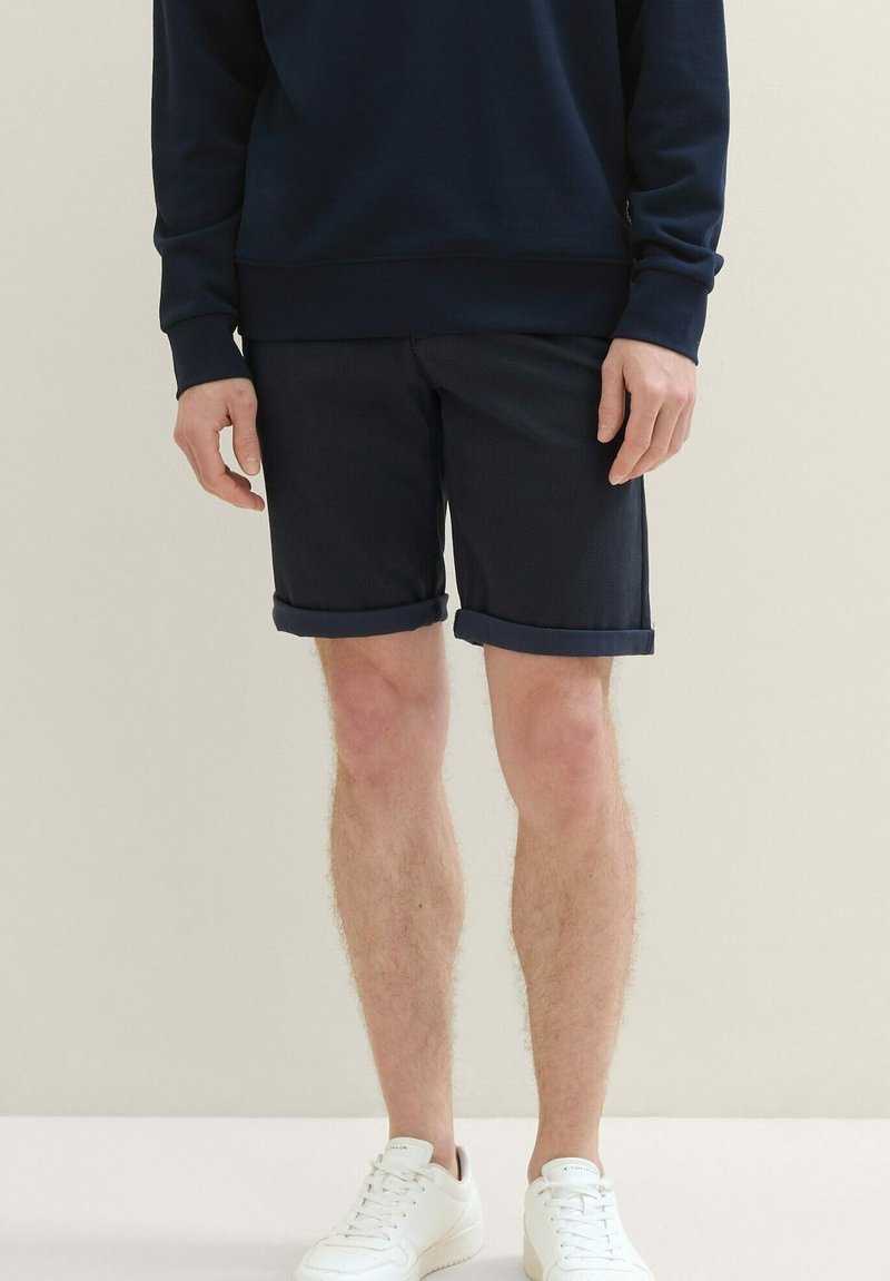 TOM TAILOR Shorts - navy geometric structure