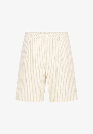 Kremowe szorty z cienkimi pionowymi czarnymi prążkami, szlufkami na pasek, zapięciem na guziki z przodu oraz bocznymi kieszeniami.