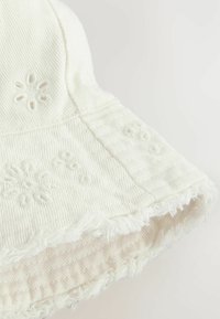 Non sélectionné, white