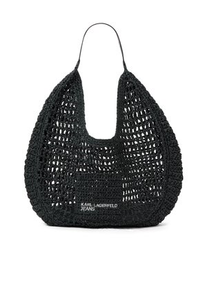 Černá volně háčkovaná taška přes rameno s jedním popruhem a malou nášivkou s nápisem "Karl Lagerfeld Jeans" na přední straně.