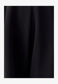 Non sélectionné, black