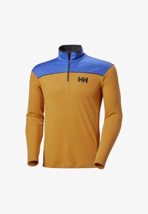 Oranger Langarm-Pullover mit blauer Schulterpasse, halblanger Reißverschlusskragen und schwarzem Logo auf der Brust. Glatte Textur, sportliche Passform.