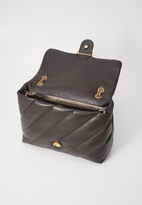 Pinko LOVE PUFF - Torba čez telo - brown/antique gold
