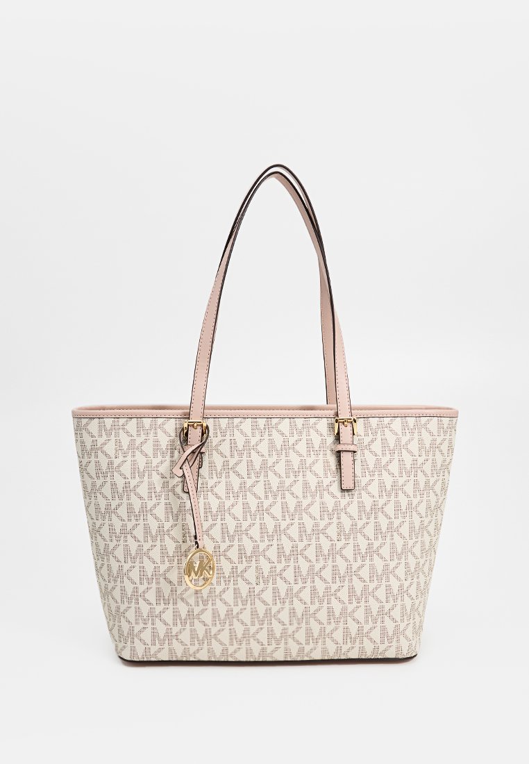 Tasche aus Canvas mit beigem MK-Monogramm-Muster. Verfügt über rosa Lederbesätze, lange Träger und einen goldfarbenen Logo-Anhänger. Strukturierte Form.