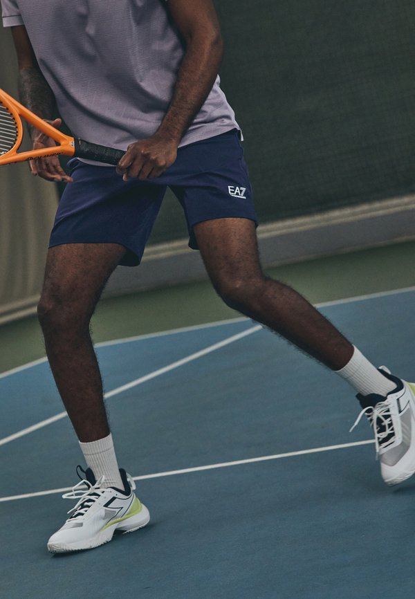 TENNIS PRO SHORTS - Sports shorts