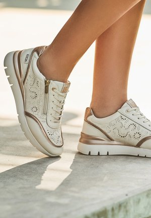 Pikolinos CANTABRIA - Sneakers laag - ivory