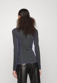 Weekday Camisola de manga comprida - off black