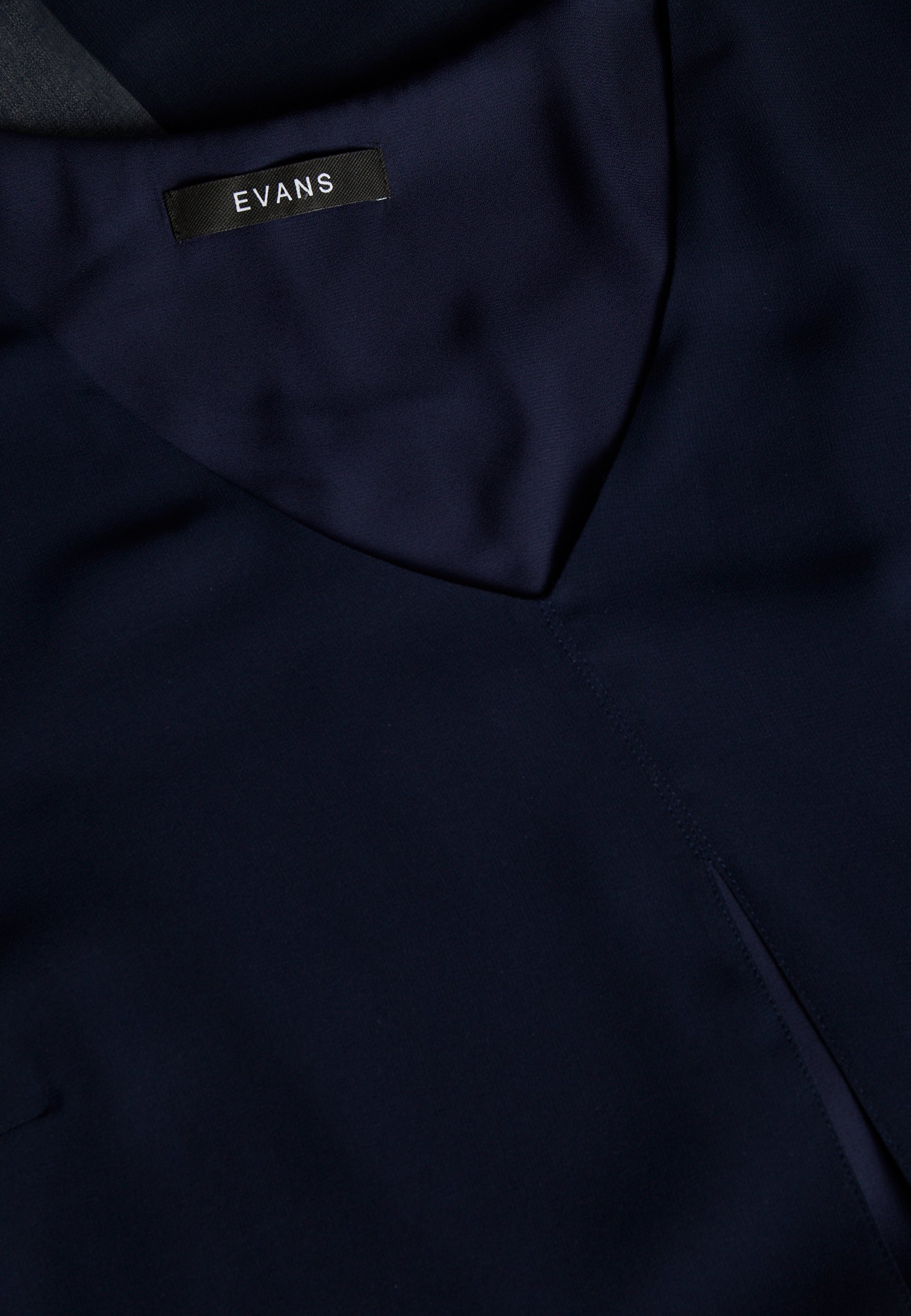 Evans SHORT SLEEVE SPLIT FRONT Bluser navy Zalando.no Evans OMBRE PLEATED - Bluser - grey
