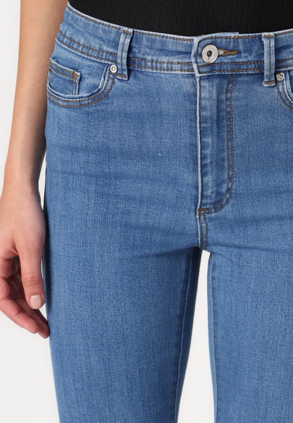 ONLVILJA - Flared Jeans2