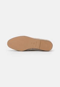 Tamaris Slipper - ivory