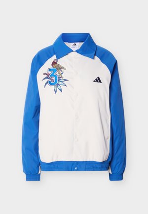 Veste blanche et bleue avec boutons-pression, perroquet brodé et numéro trois sur le côté gauche de la poitrine, logo Adidas sur le côté droit de la poitrine, poignets et ourlet élastiques.