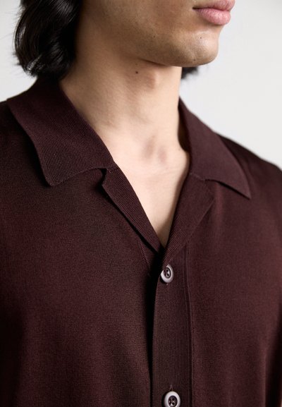 sandro SHIRT - Camicia - marron foncé