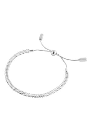 Verstellbares silbernes Armband mit klaren rechteckigen Kristallen und einem Schiebverschluss vor weißem Hintergrund.