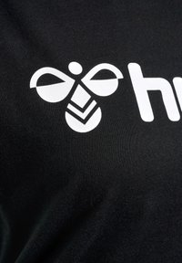 Hummel Triko s potiskem - black